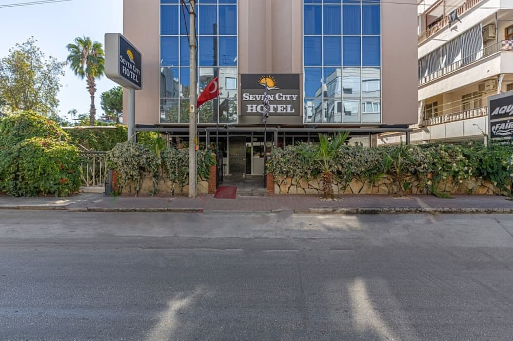 Seven City Hotel 3
