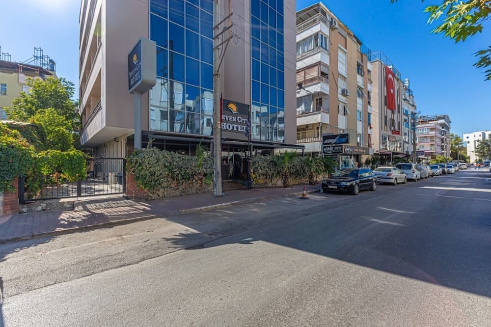 Seven City Hotel 2