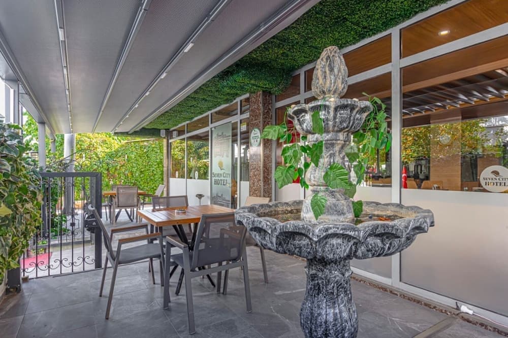 Seven City Hotel 5