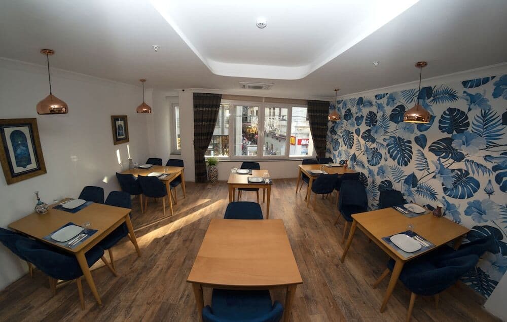 Nevi Hotel & Suites 2