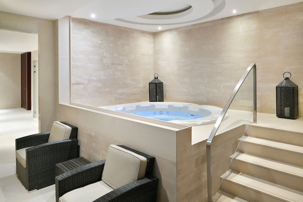 Le Méridien City Center, Doha 2