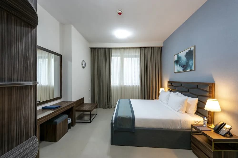 Luxe Grand Hotel Apartments 5