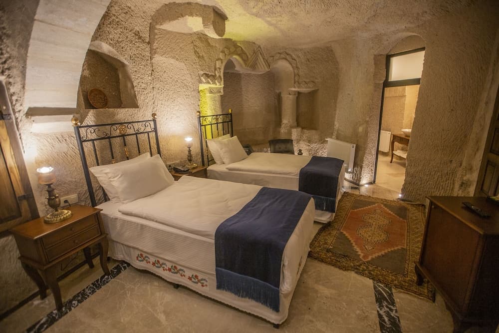 Lavender Cave Hotel 4