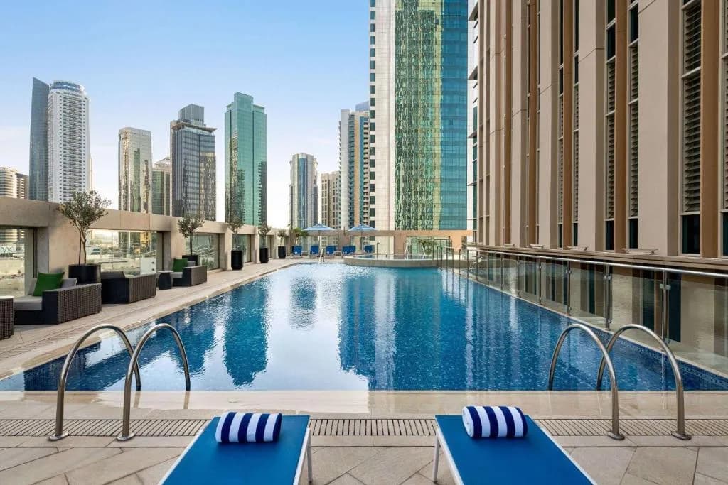 Wyndham Grand Doha West Bay Beach 3