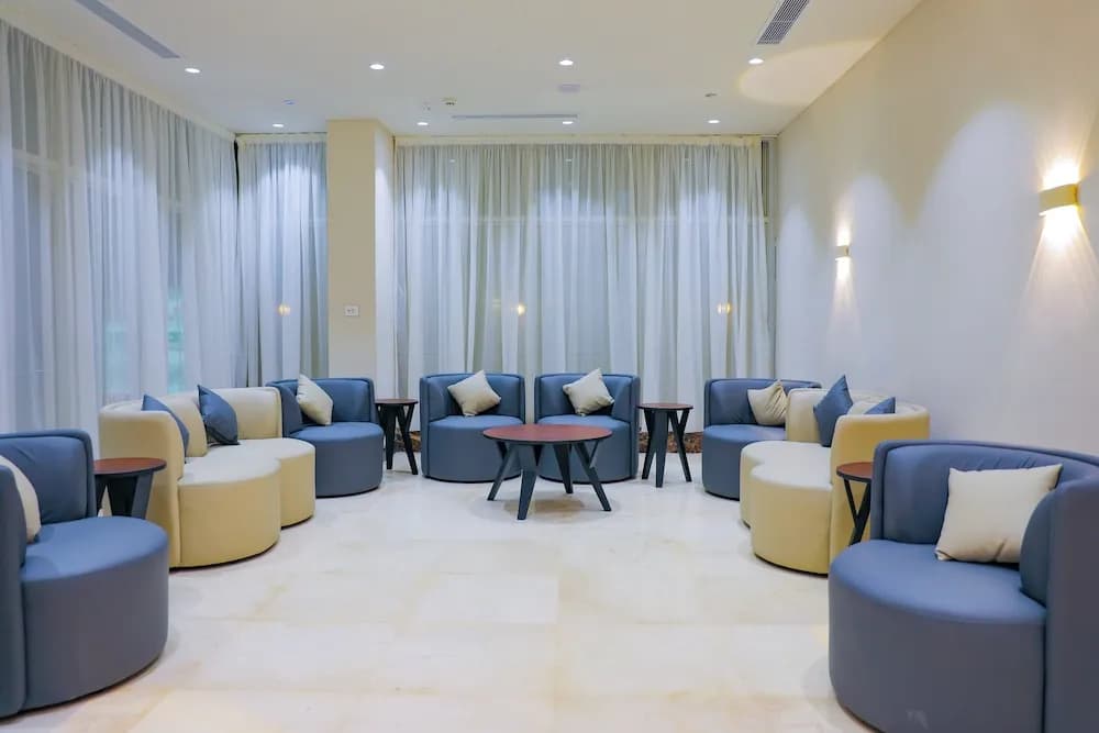Triumph White Sands Hotel 4