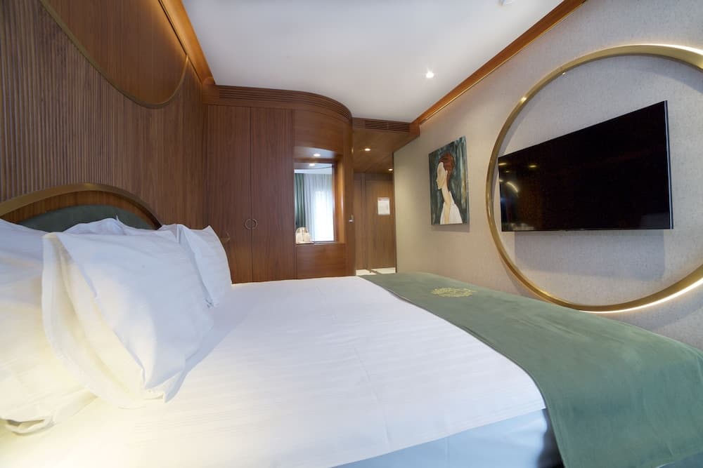 Kate Hotel Special Class 5