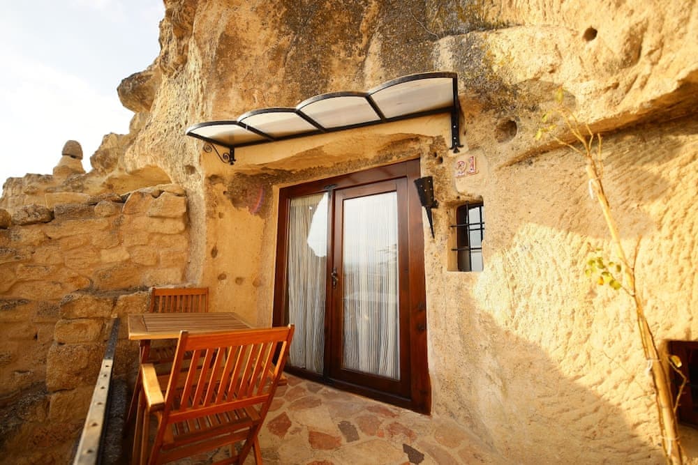 4 Oda Cave House 4
