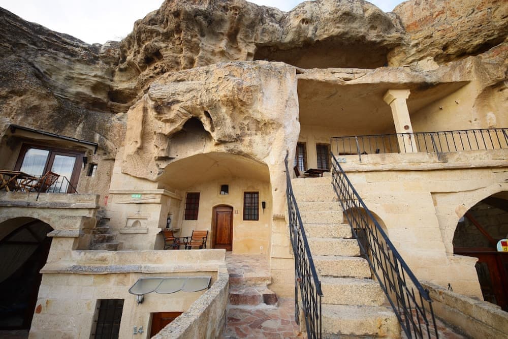 4 Oda Cave House 5