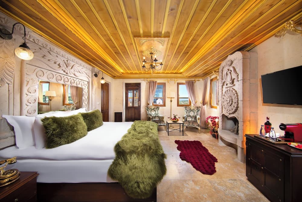 Pegasos Cave Suite 3