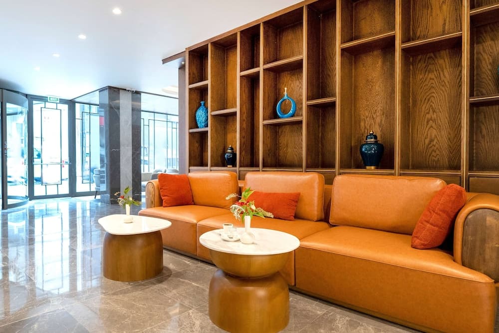 Days Inn by Wyndham Istanbul Bomonti 2