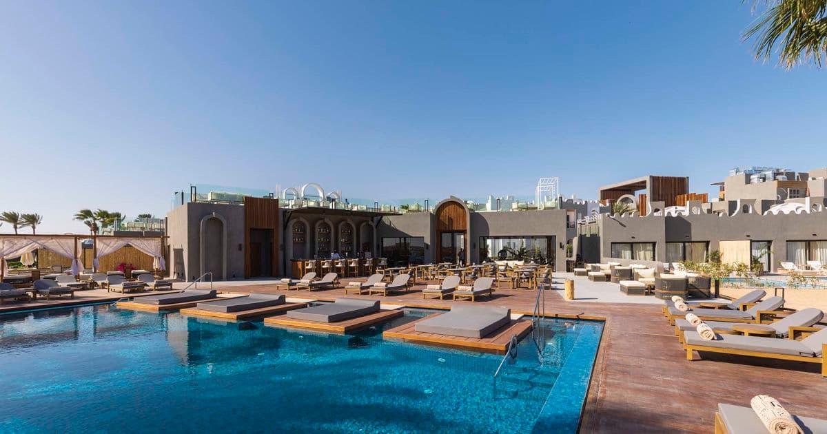Posh Club by SUNRISE White Hills