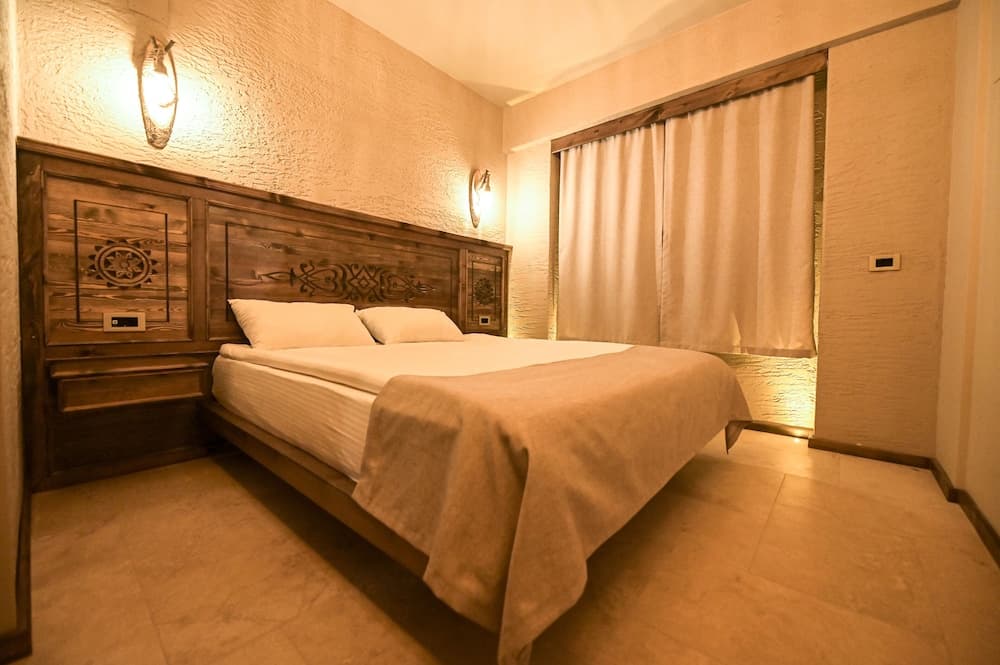 Louis Cappadocia 5