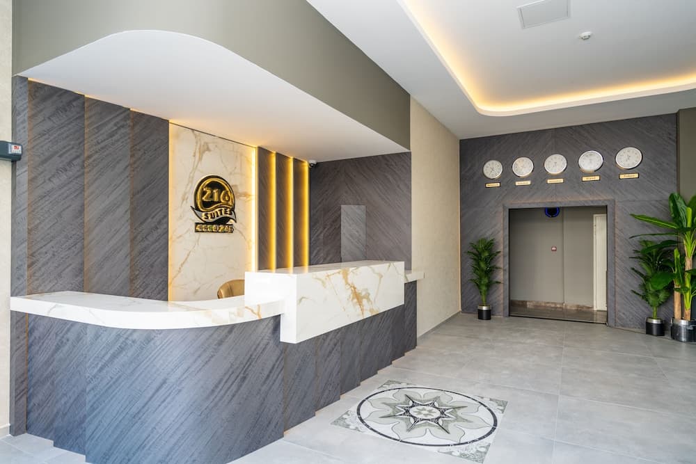 216 Ruby Suite 2