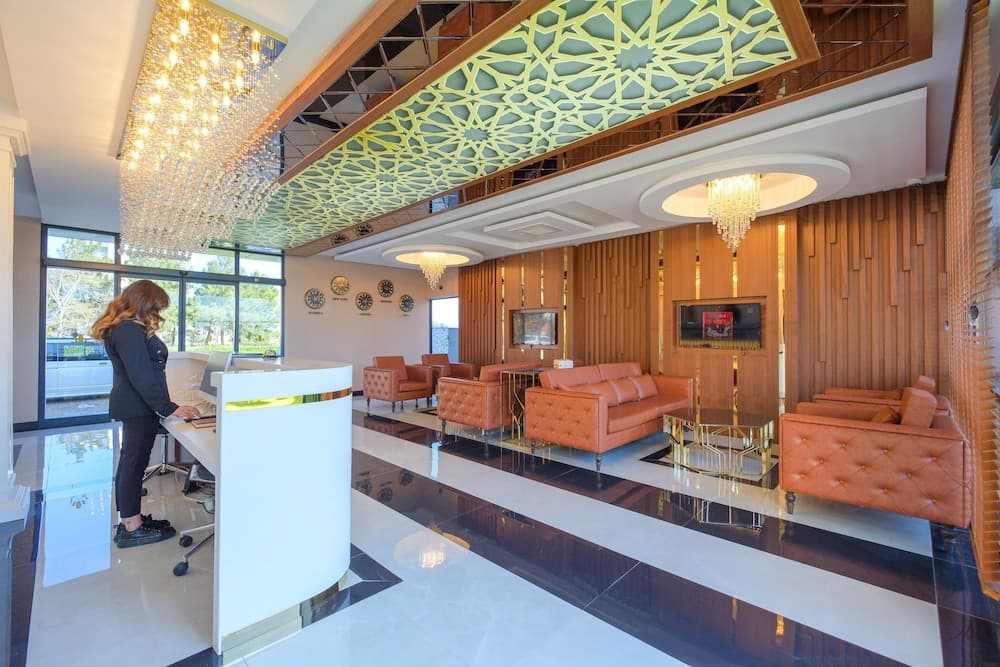 Elysium Deluxe Suites 3