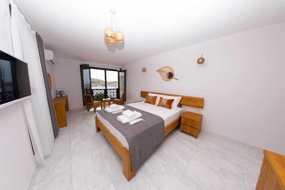 Foca Kybele Hotel 3