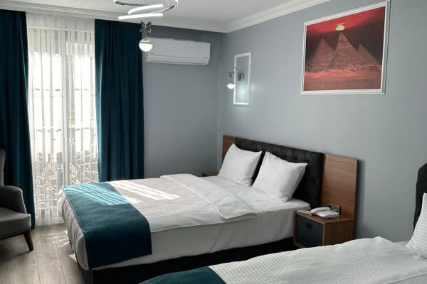 Asgard Hotel 4
