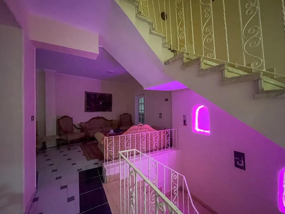 Chez l'ami Hotel 4