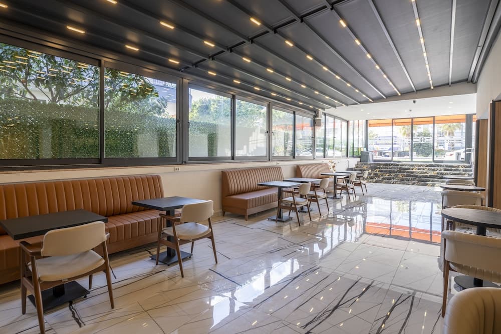 Irenic Hotel 2