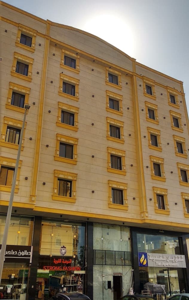 Yan Apartments 3