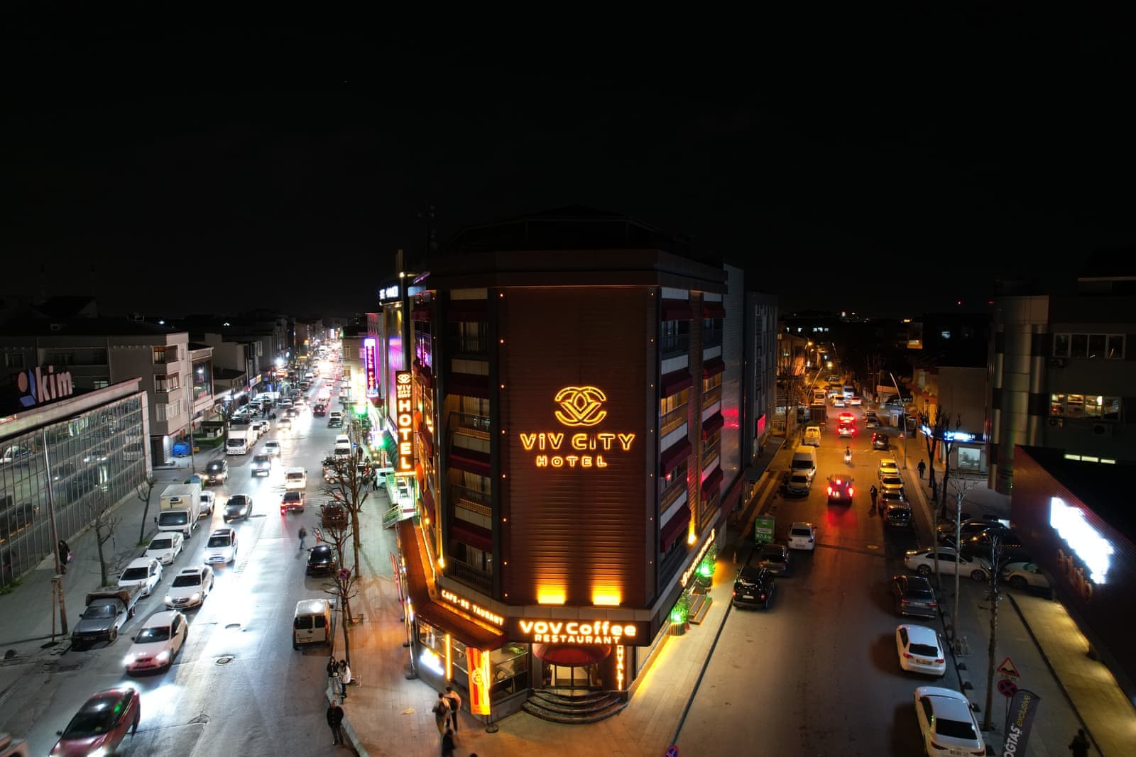 Viv City Hotel