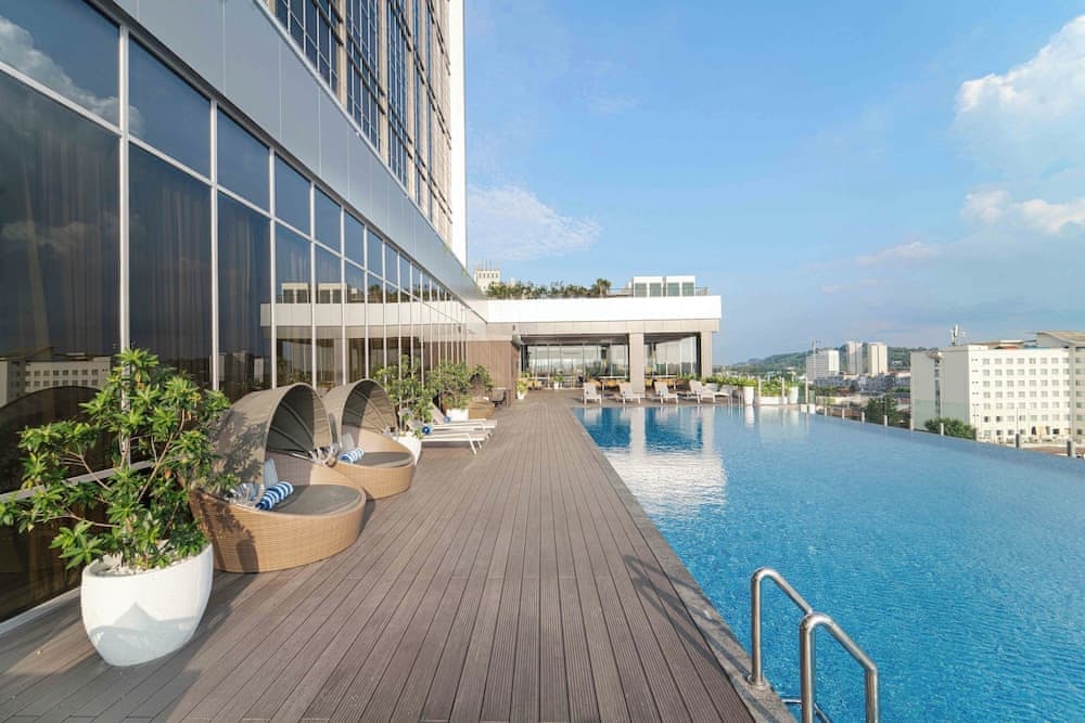 Oakwood Hotel Apartments Grand Batam 2