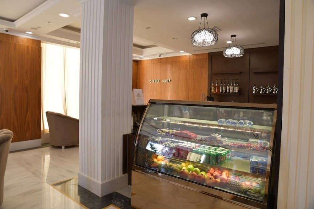 Crown City Hotel 4
