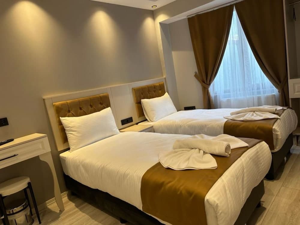 Sareban Hotel 3