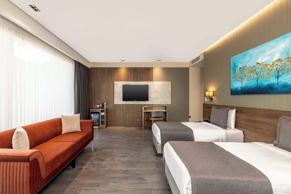 Ezkar Hotel 5