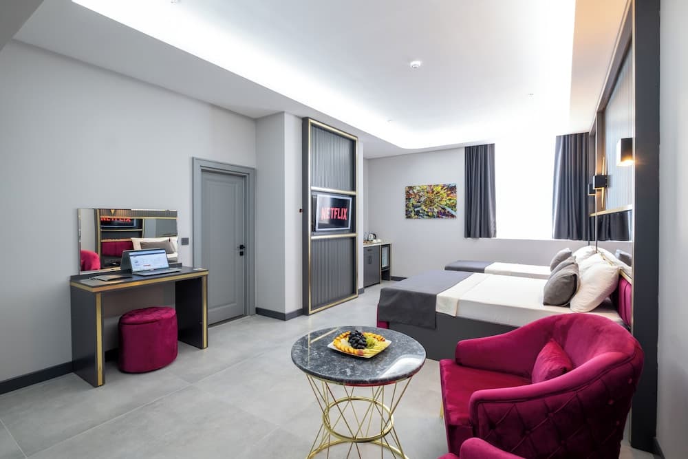 216 Prestige Hotel 4
