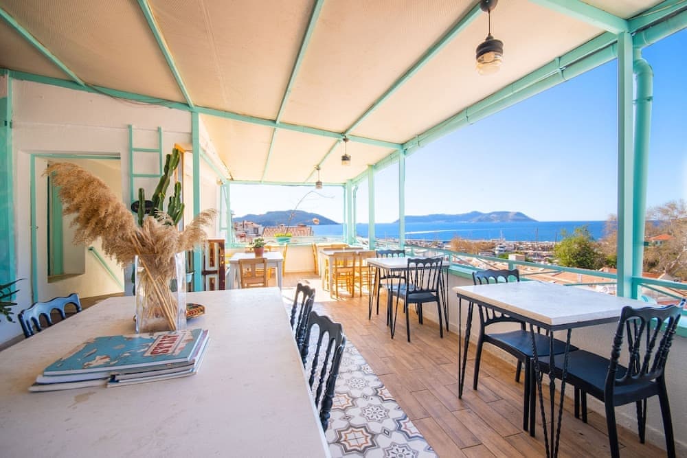 Kuytu Terrace Bed and Breakfast