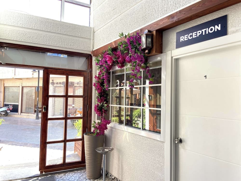 Pruva Inn Hotel 5