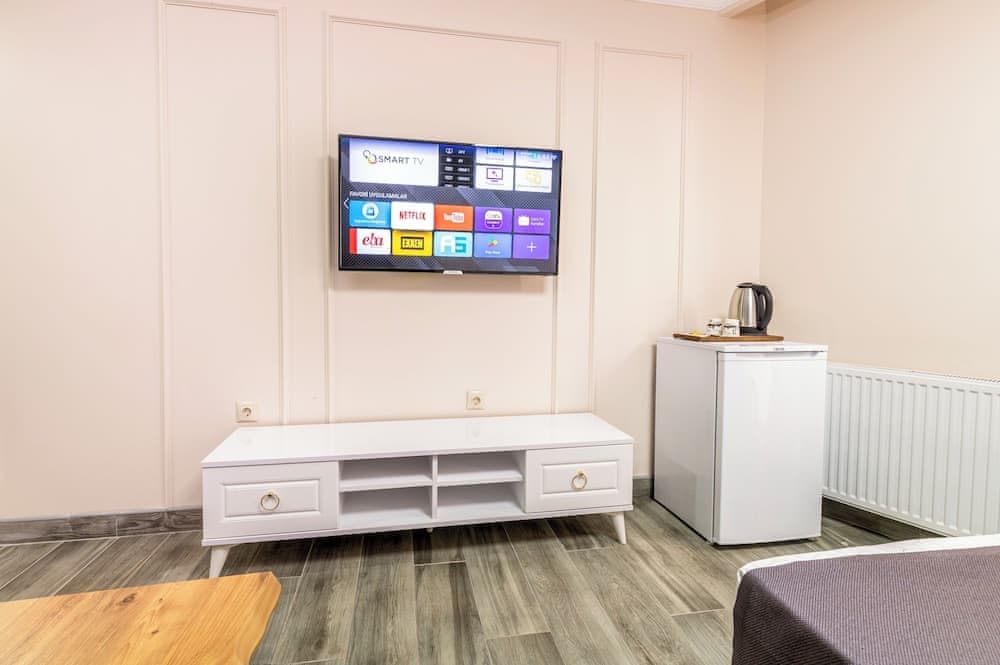 Royal Luxury Hotels Suites 3