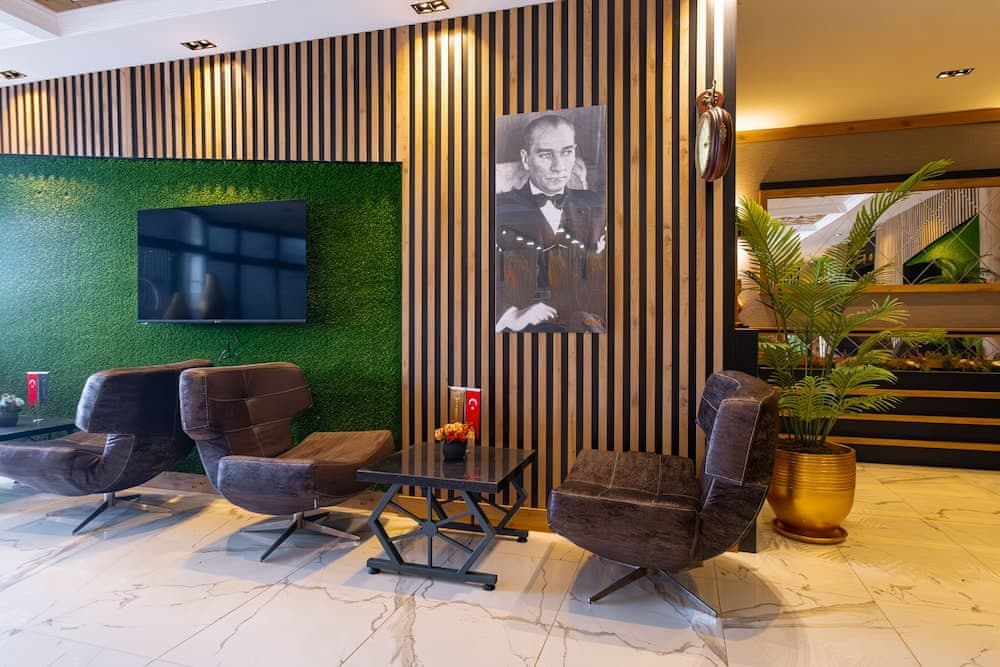Hipodrom Hotel 5