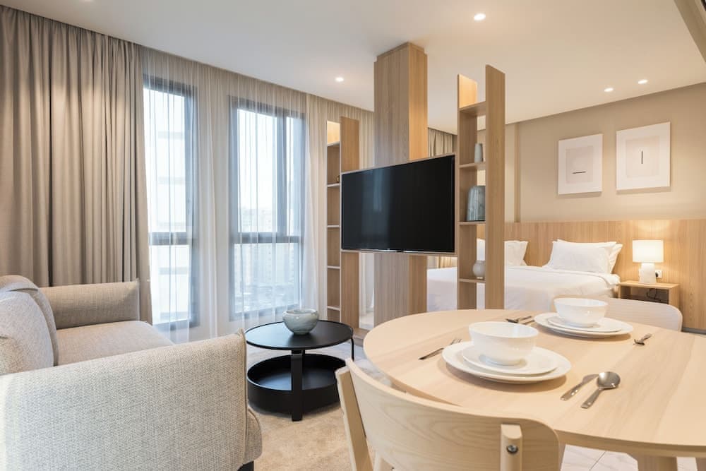 The Code Residence 4