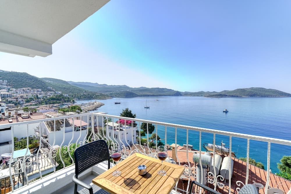 Bluenook Suites