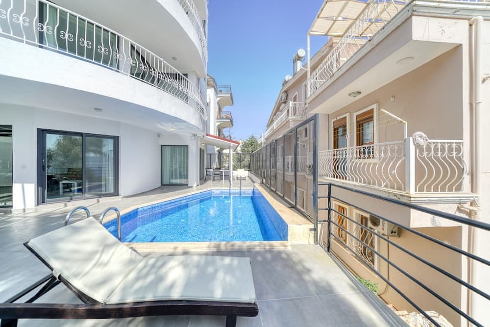 Bluenook Suites 3