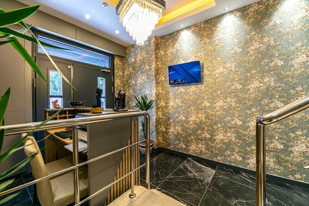 Solo Hotel 4