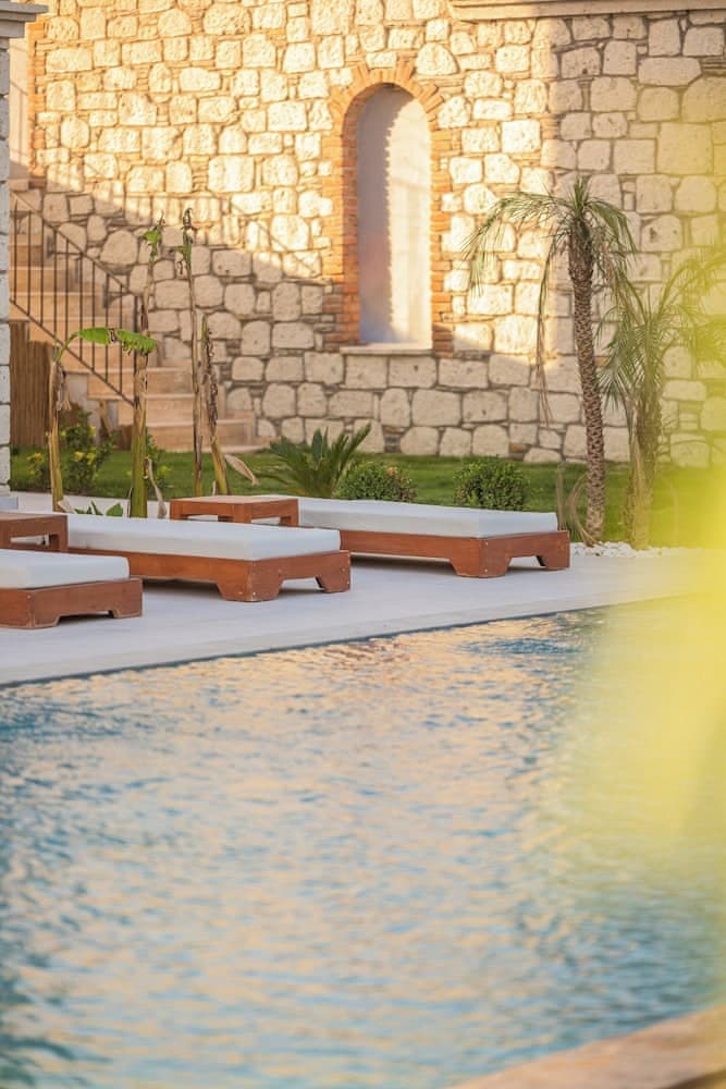 Blanco Hotel 3