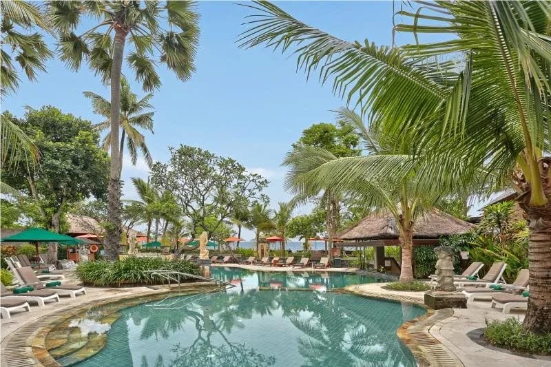 Legian Beach Hotel 4