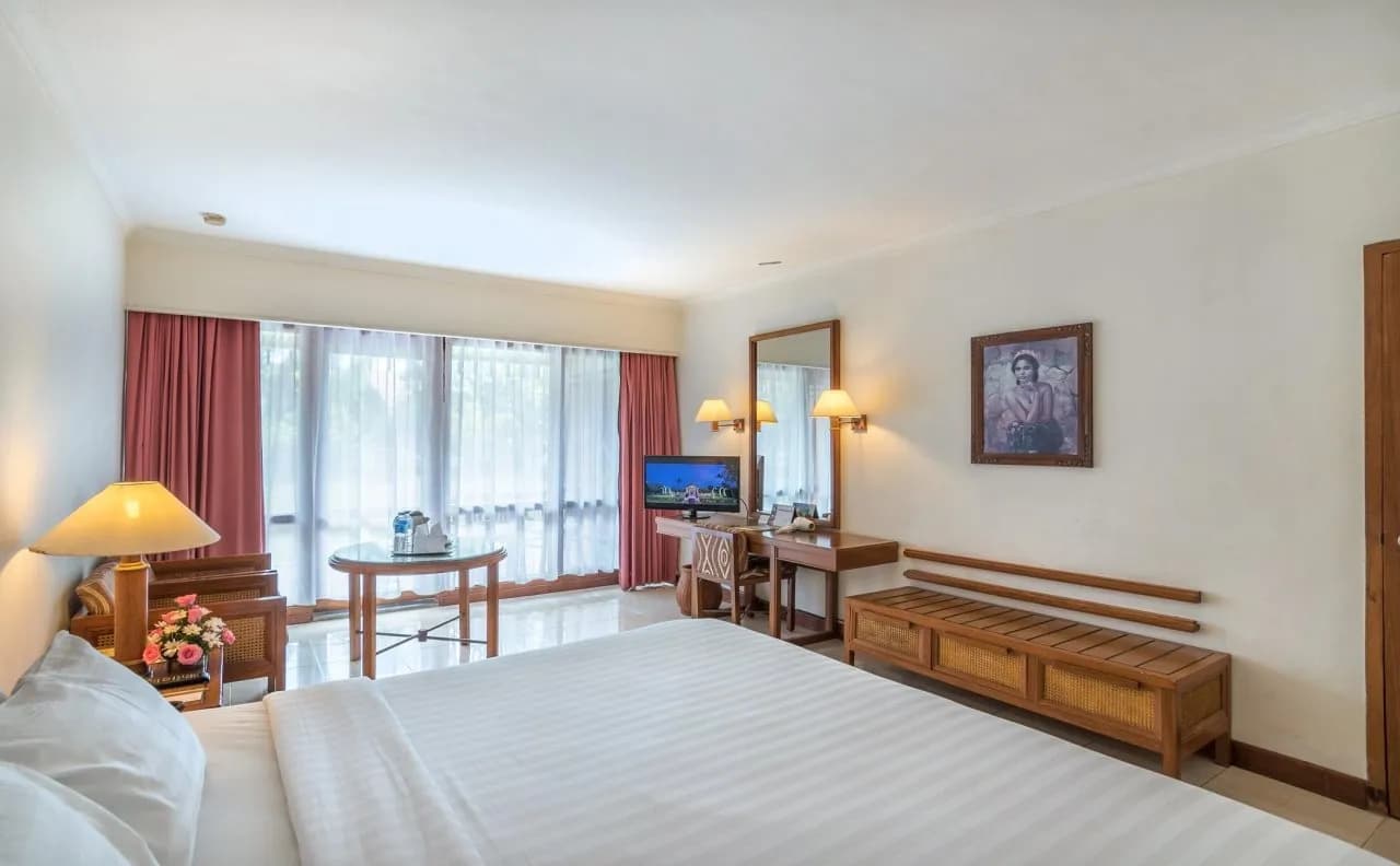 Bali Beach Hotel 3