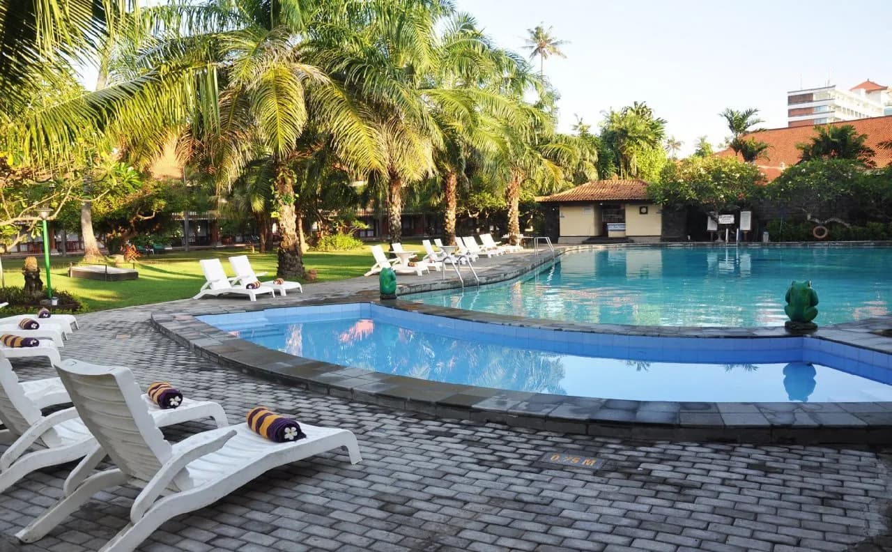 Bali Beach Hotel 4