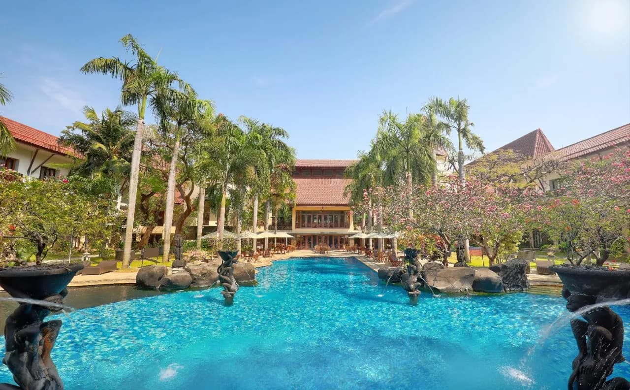 Grand Tropic Suites Hotel 5