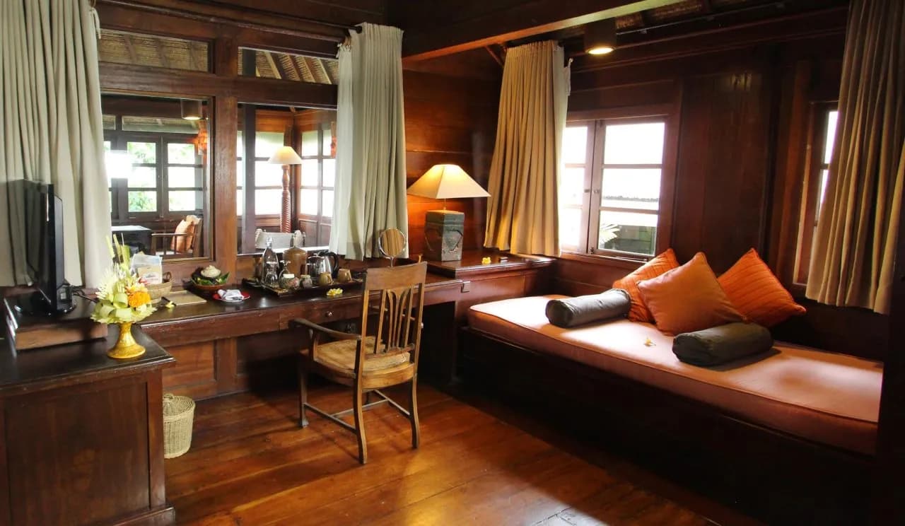Tugu Bali 5
