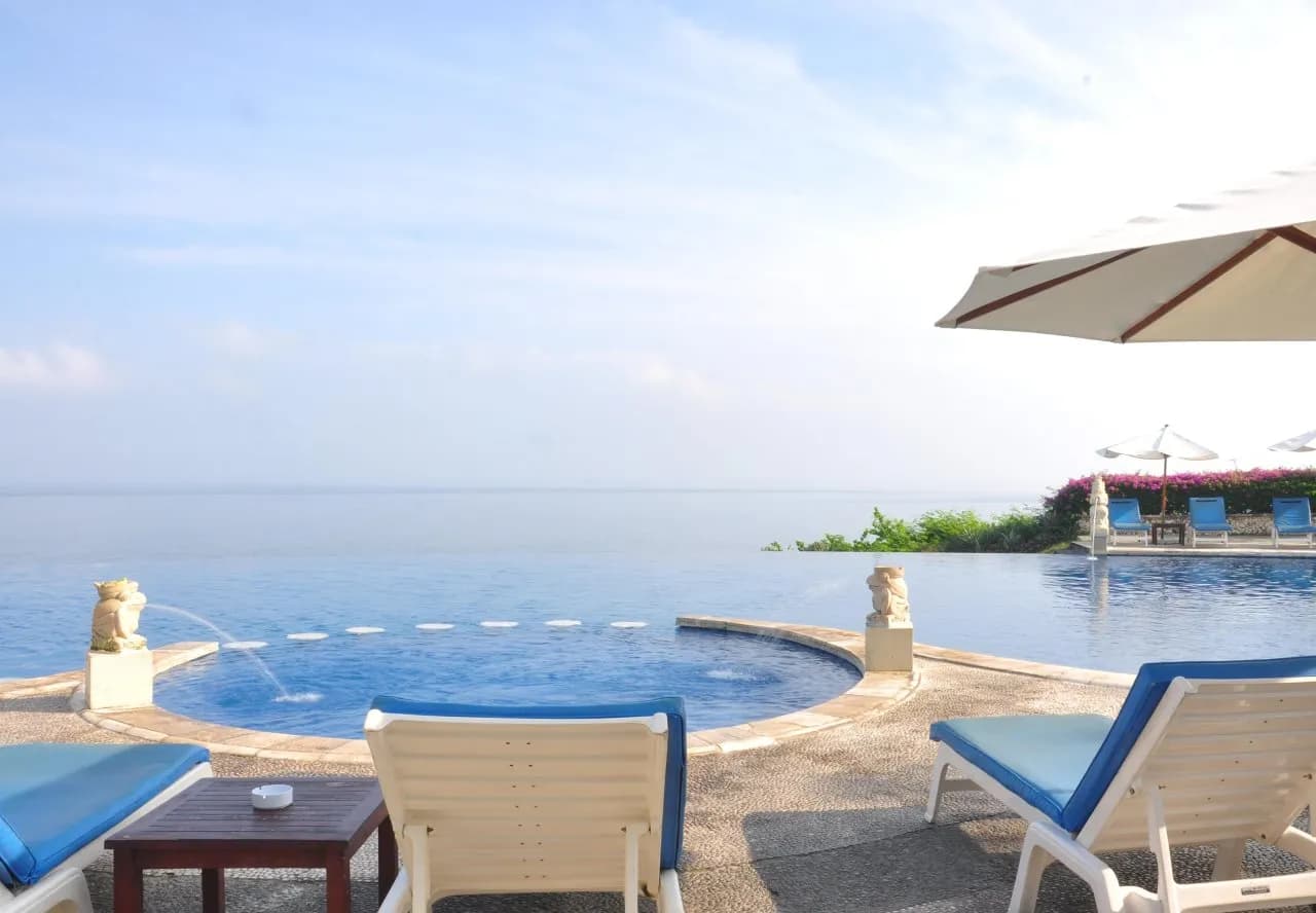 Blue Point Bay Villas & Spa