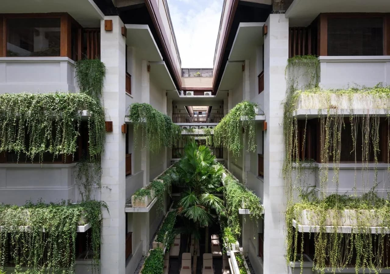 Ubud Village Hotel 5