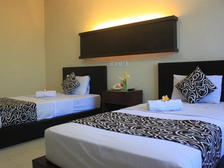 Bakung Beach Resort 5