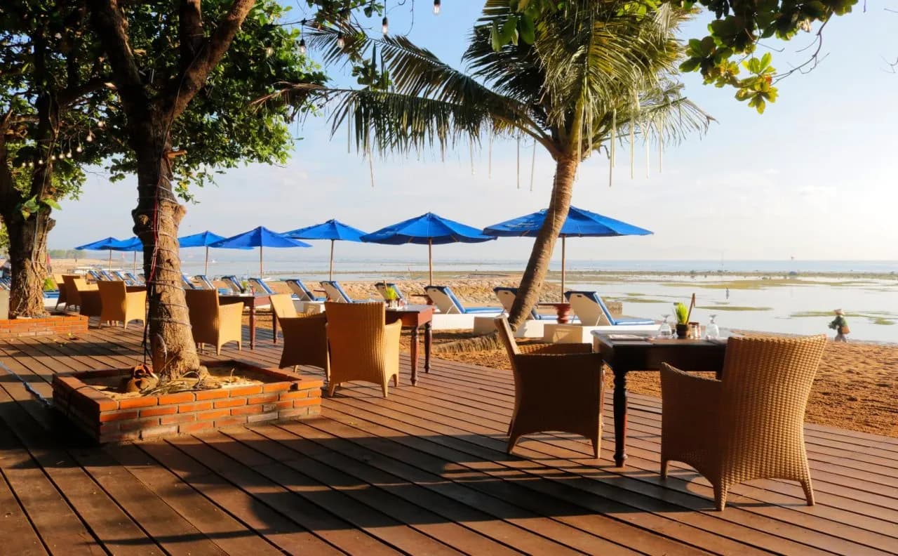 Inna Sindhu Beach