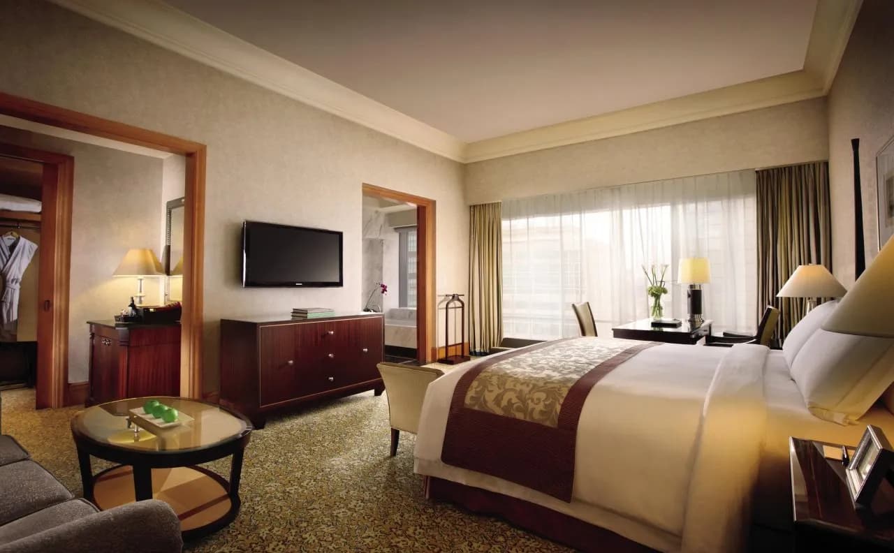 The Ritz-Carlton Jakarta, Mega Kuningan 2