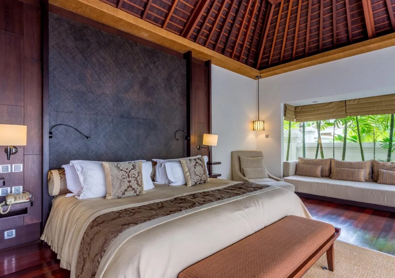 The Royal Santrian Luxury Beach Villas 2