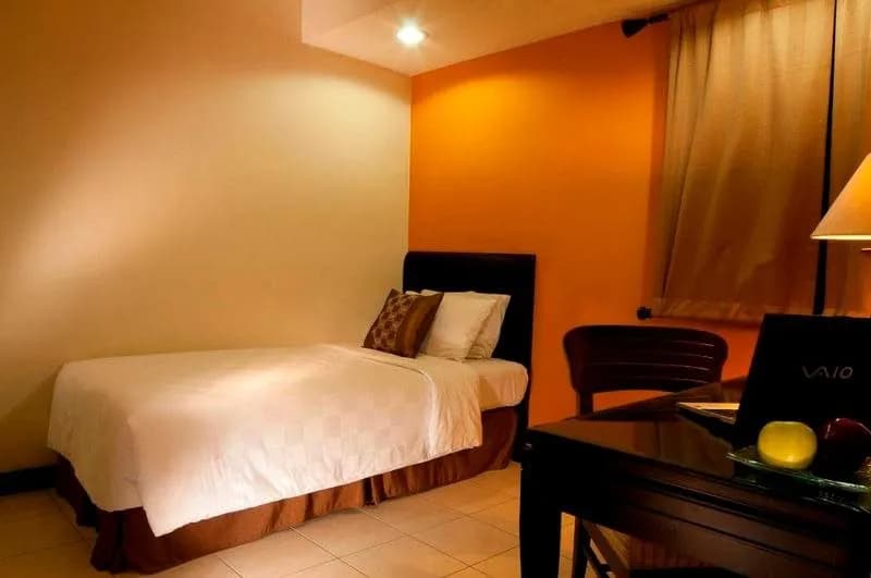 Grand Tropic Suites 2